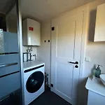 Tiny House Abenteuer Mit Hot Tub דירה *