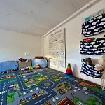 דירה Tiny House Abenteuer Mit Hot Tub Scharten