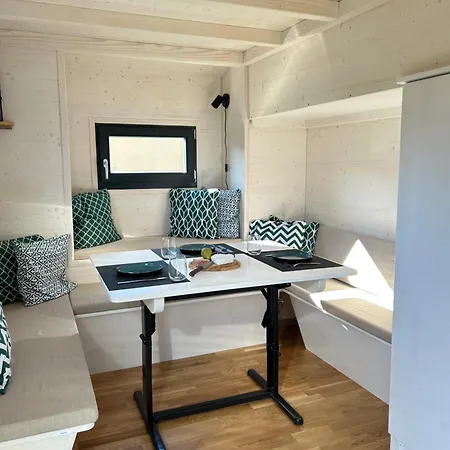 Tiny House Abenteuer Mit Hot Tub