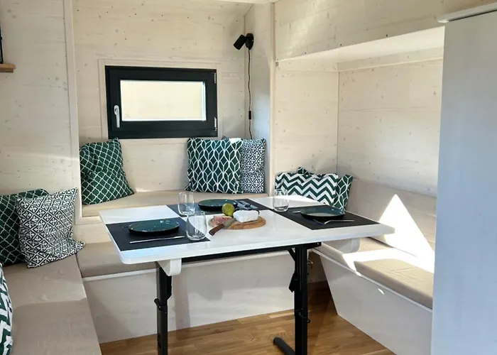 Tiny House Abenteuer Mit Hot Tub